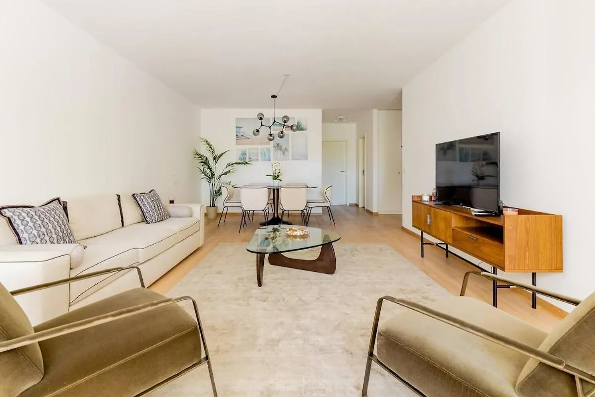 Luxurious 2Br Family Apartment - Champel Geneva