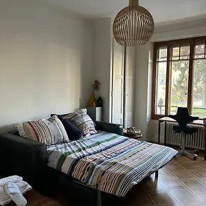 Double Bedroom & Kitchen - Perle Du Lac, Genève