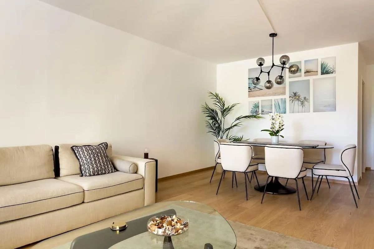 Luxurious 2Br Family Apartment - Champel Geneva Switzerland
