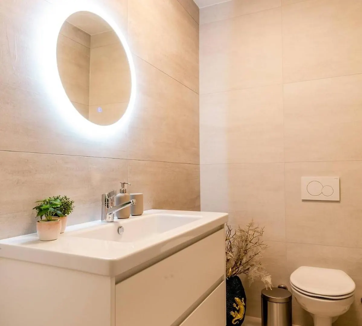 Luxurious 2Br Family Apartment - Champel Geneva
